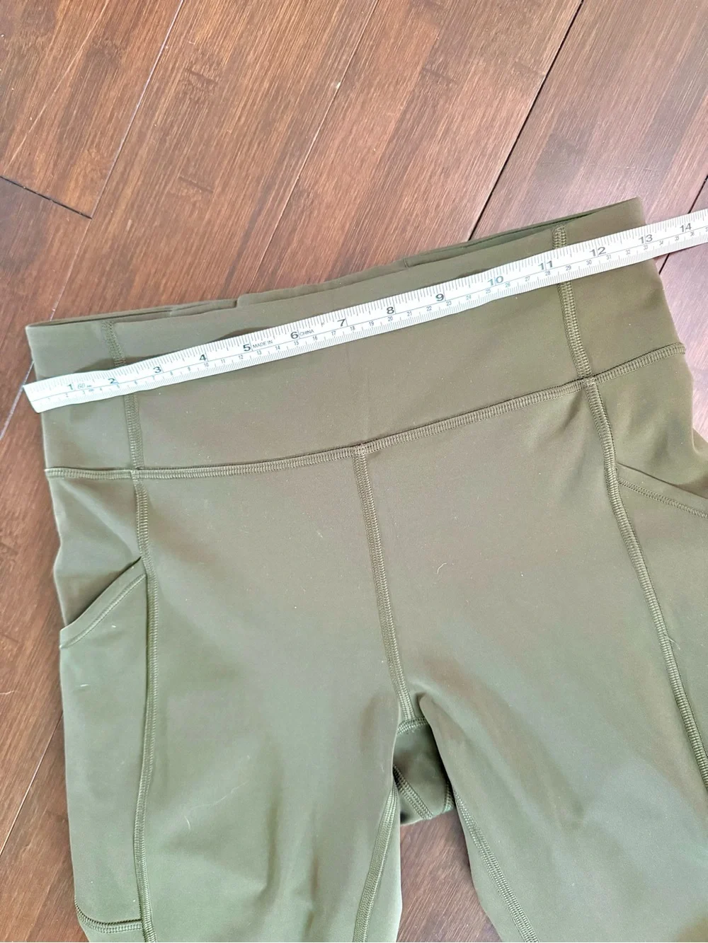 Lululemon Fast & Free Crop Olive Green Leggings Pockets Size 6